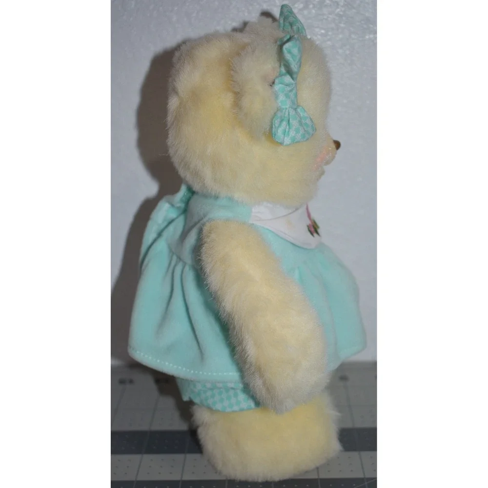 1998 Fisher Price Briarberry AshleyBerry Bear Plush 9 in w/ Original Dress Bows